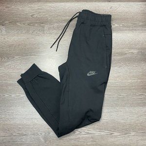 NWT Nike Sportswear joggers in men's small, black